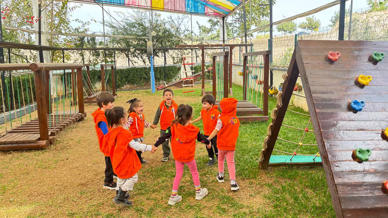 Vardalı Minikler Köyü Anaokulu - Adana Çukurova'da doğa ile iç içe okul öncesi eğitim ortamı